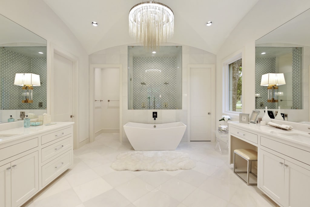 Beautifully designed open and modern bathroom